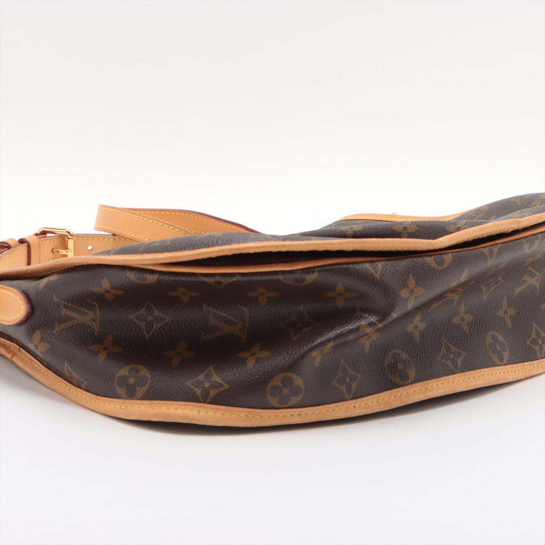 Louis Vuitton Monogram Menilmontant MM